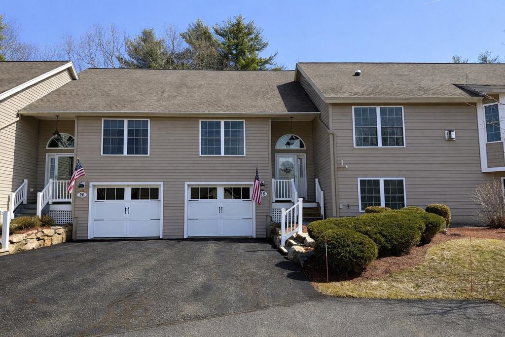 28 Linden Drive, Hampstead, NH 03826