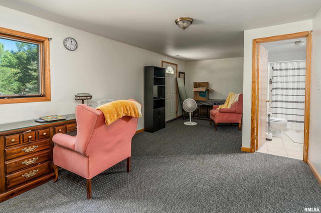 350 OAK GROVE Road, Makanda, IL 62958