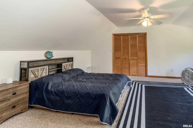 350 OAK GROVE Road, Makanda, IL 62958