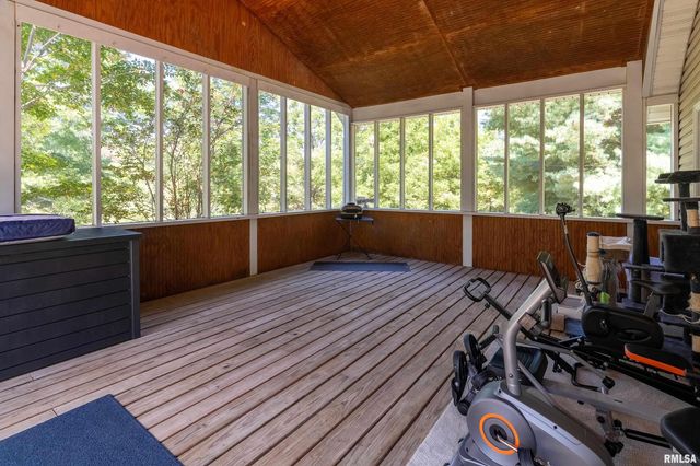 350 OAK GROVE Road, Makanda, IL 62958