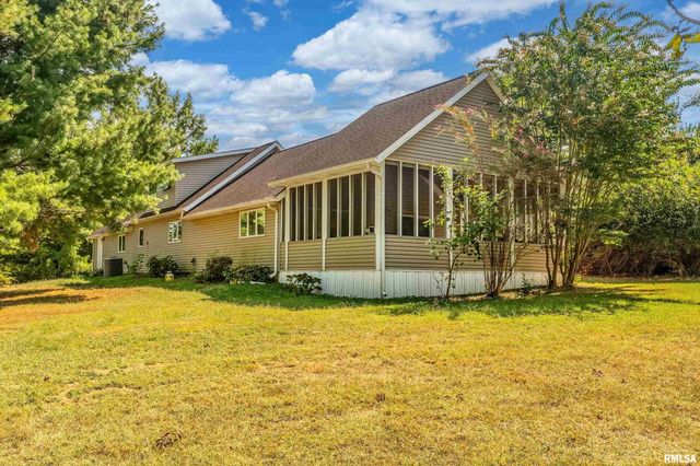 350 OAK GROVE Road, Makanda, IL 62958