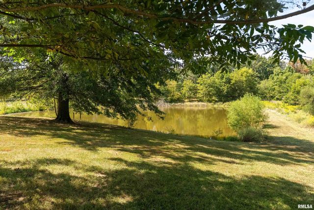 350 OAK GROVE Road, Makanda, IL 62958