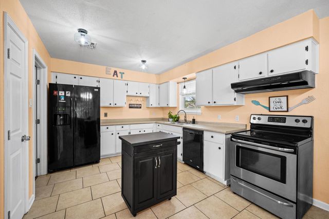 4915 Charnock Drive, Alvin, TX 77511