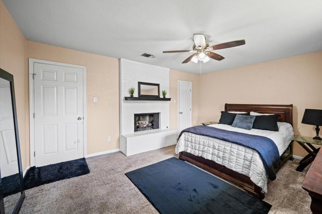 4915 Charnock Drive, Alvin, TX 77511