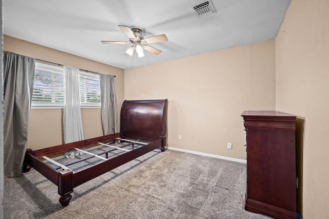 4915 Charnock Drive, Alvin, TX 77511