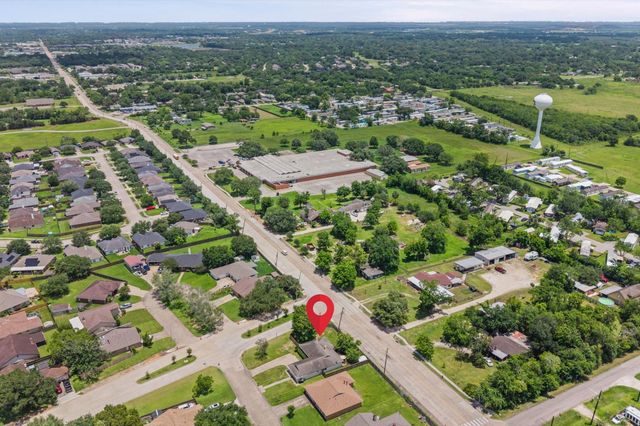 4915 Charnock Drive, Alvin, TX 77511