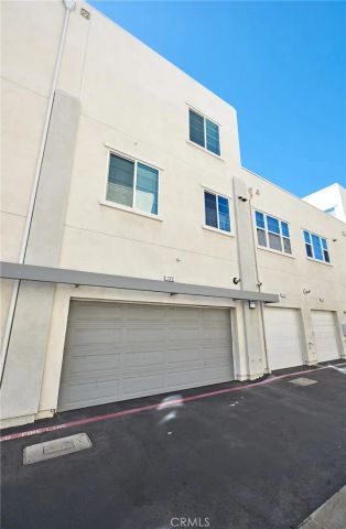 123 Macintosh, Upland, CA 91786