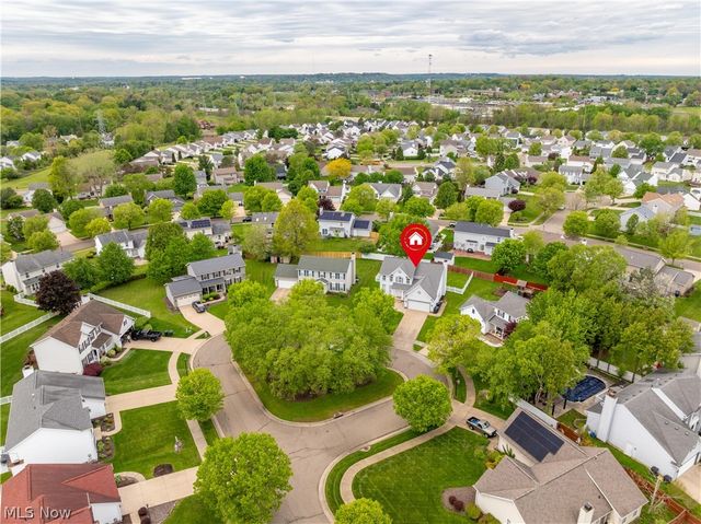 577 Colchester Court, Akron, OH 44319