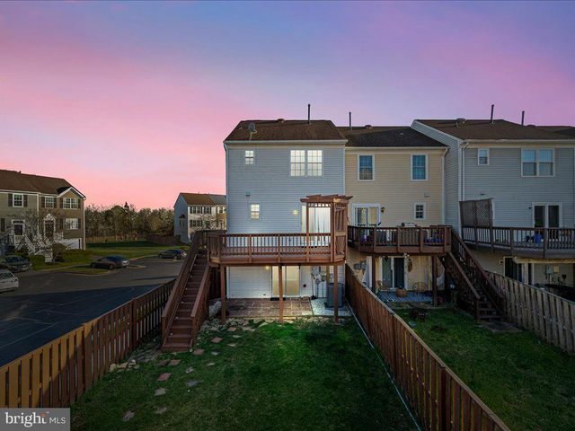 564 RADFORD TER NE, Leesburg, VA 20176