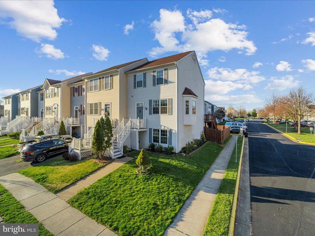 564 RADFORD TER NE, Leesburg, VA 20176