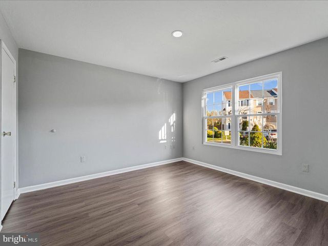 564 RADFORD TER NE, Leesburg, VA 20176