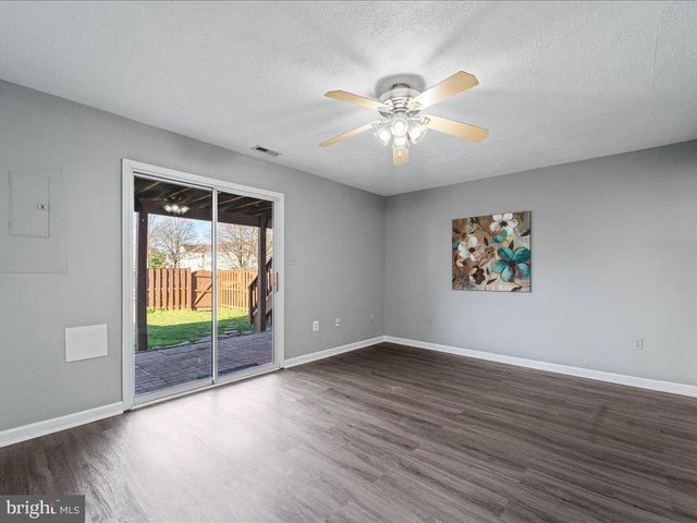 564 RADFORD TER NE, Leesburg, VA 20176