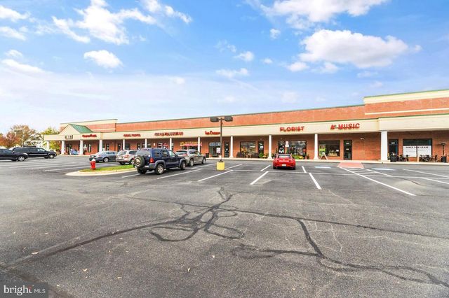 564 RADFORD TER NE, Leesburg, VA 20176