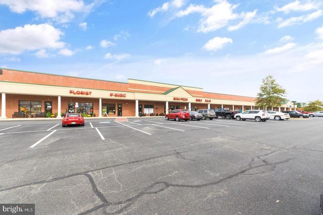 564 RADFORD TER NE, Leesburg, VA 20176