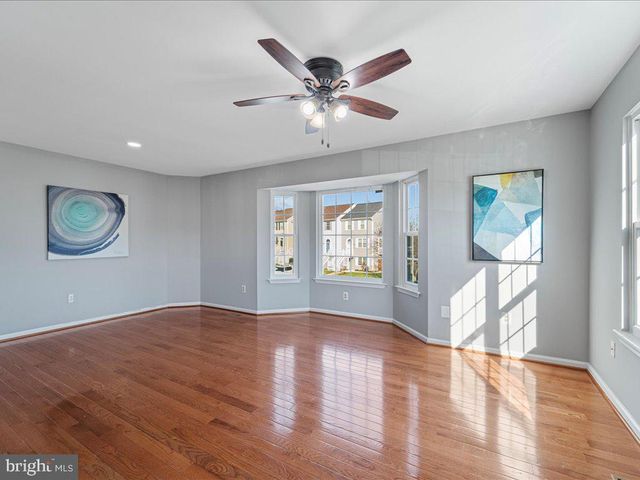 564 RADFORD TER NE, Leesburg, VA 20176