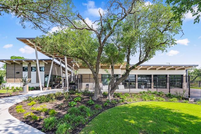 105 Morrison DR, Jarrell, TX 76537