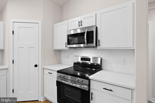 8354 COOLIDGE CIR, King George, VA 22485