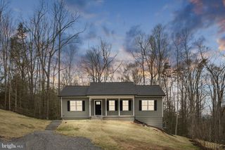 8354 COOLIDGE CIR, King George, VA 22485