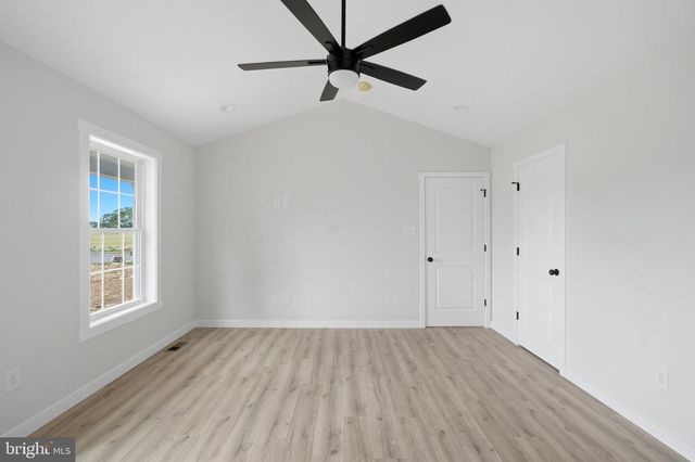 FRIENDSHIP DR, Martinsburg, WV 25405