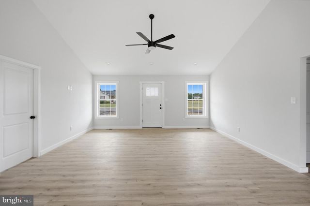 FRIENDSHIP DR, Martinsburg, WV 25405