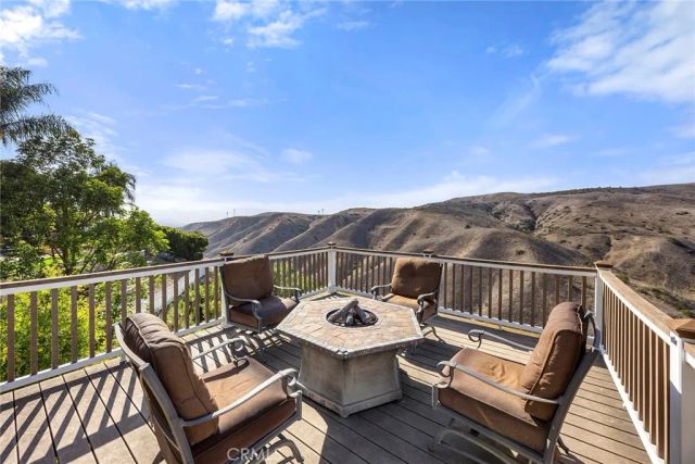 4890 Green Crest, Yorba Linda, CA 92887