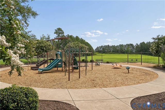 4636 Chesler Dr, Moseley, VA 23120