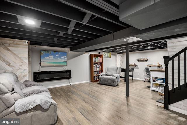 11 FORAGE LN, Cherry Hill, NJ 08003