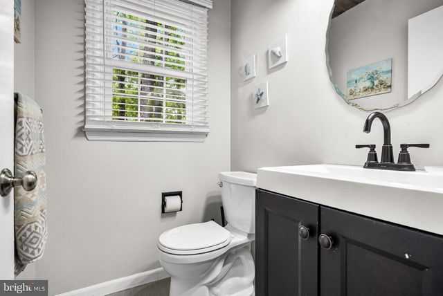 11 FORAGE LN, Cherry Hill, NJ 08003