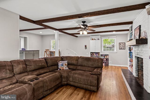 11 FORAGE LN, Cherry Hill, NJ 08003