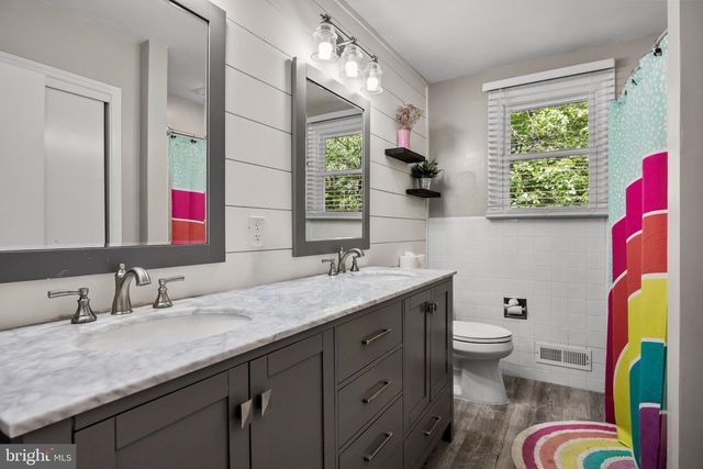 11 FORAGE LN, Cherry Hill, NJ 08003
