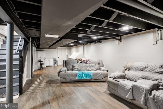 11 FORAGE LN, Cherry Hill, NJ 08003