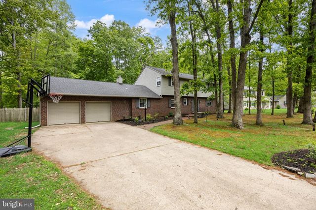 11 FORAGE LN, Cherry Hill, NJ 08003