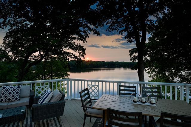 6060 Ridge Road, Excelsior, MN 55331