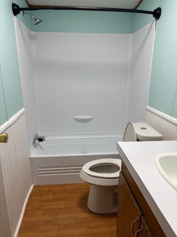 36 Crossing Dr, Harper, TX 78631