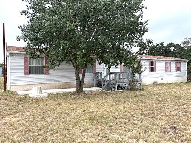 36 Crossing Dr, Harper, TX 78631