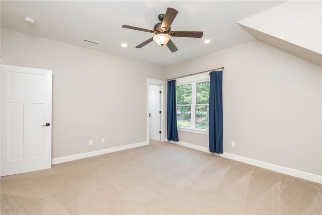 2357 N Fox Trail, Fayetteville, AR 72703