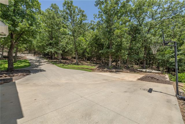 2357 N Fox Trail, Fayetteville, AR 72703