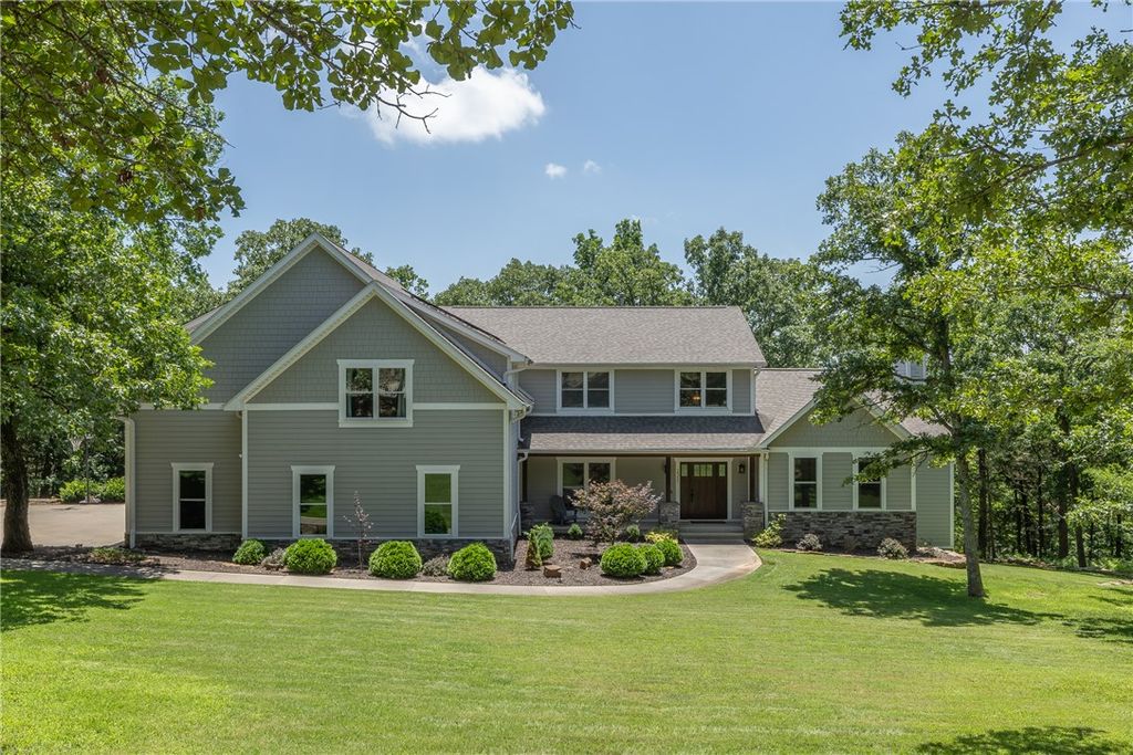 2357 N Fox Trail, Fayetteville, AR 72703