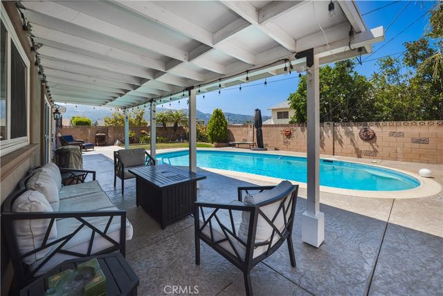 2203 Homewood Avenue, Simi Valley, CA 93063