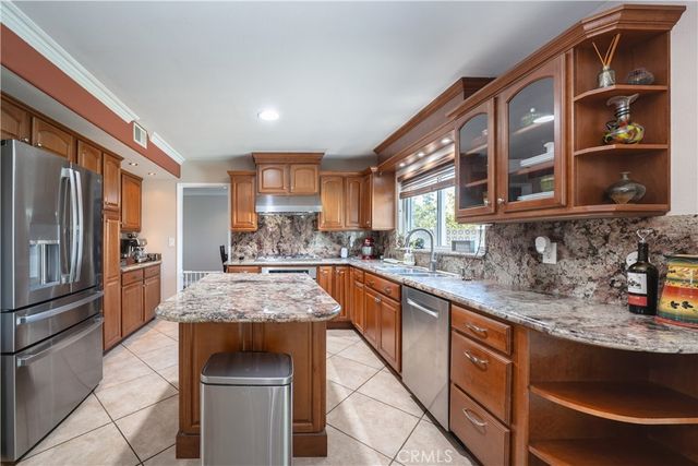 2203 Homewood Avenue, Simi Valley, CA 93063