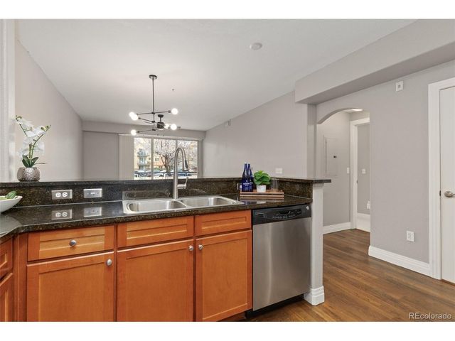 9019 E Panorama Cir 9019-D208, Englewood, CO 80112