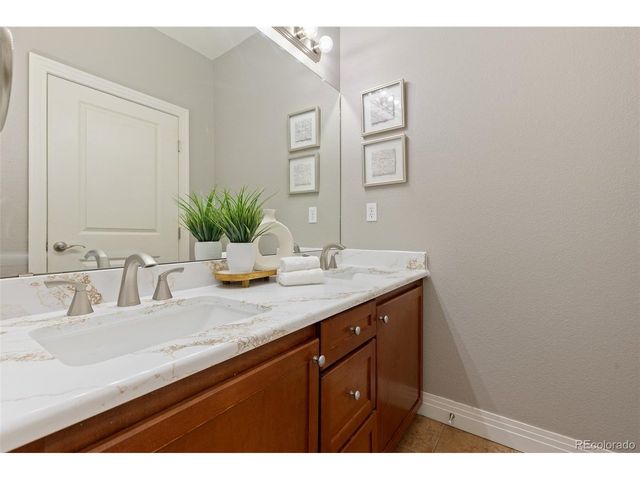 9019 E Panorama Cir 9019-D208, Englewood, CO 80112