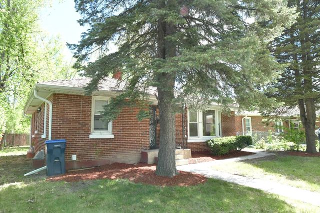 1325 GLENN Drive, North Chicago, IL 60064