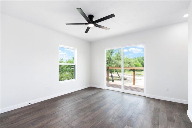 5203 Cueva DR, Austin, TX 78738