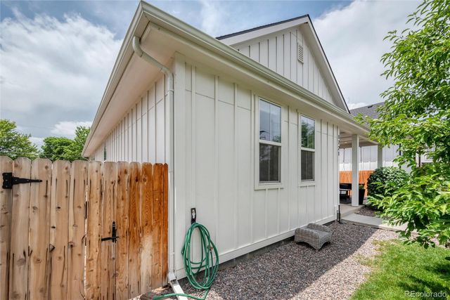 1721 S Jackson Street, Denver, CO 80210