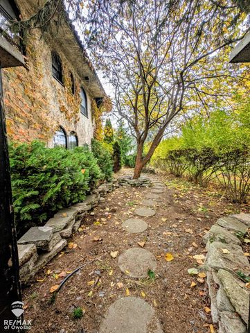 311 Brockway Place, Saginaw, MI 48602