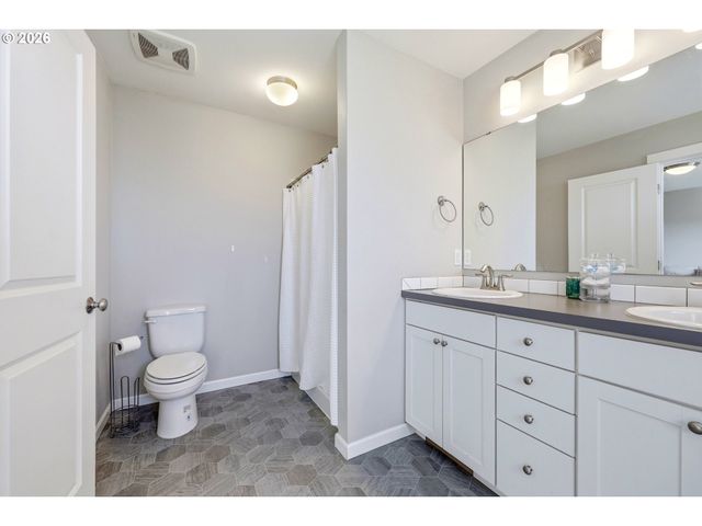 643 HUCKINS BUHMAN Rd, Washougal, WA 98671