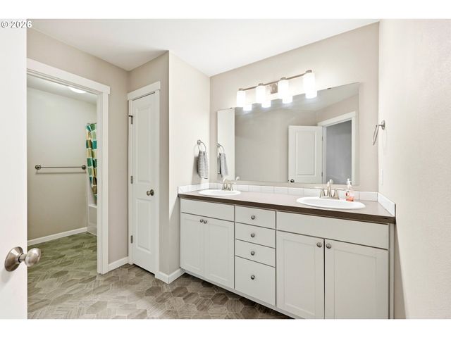 643 HUCKINS BUHMAN Rd, Washougal, WA 98671