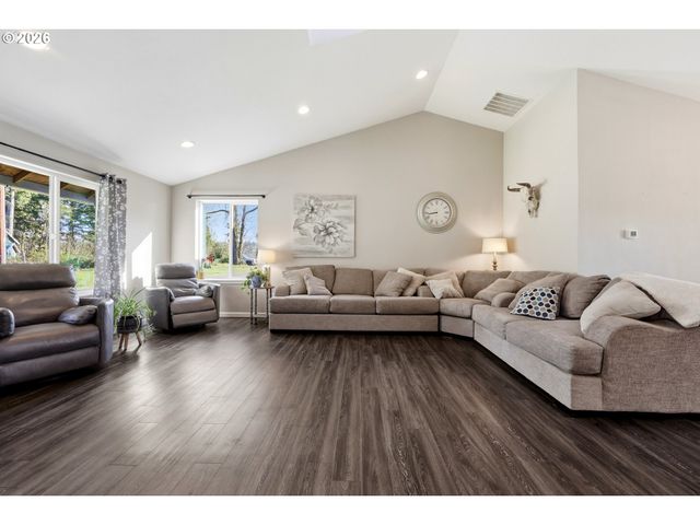 643 HUCKINS BUHMAN Rd, Washougal, WA 98671