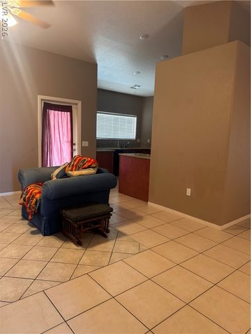 2011 South Highland Avenue, Pahrump, NV 89048